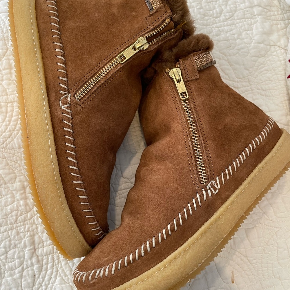 Laidback London Setsu bootie.Suede Ankle Boots with shearling Lining - Picture 2 of 6